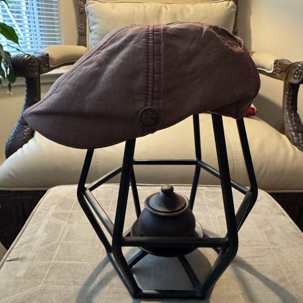Goorin Bros Gatsby / Drivers Cap / Newsboy Cap - Light Brown w/ Red Stitching